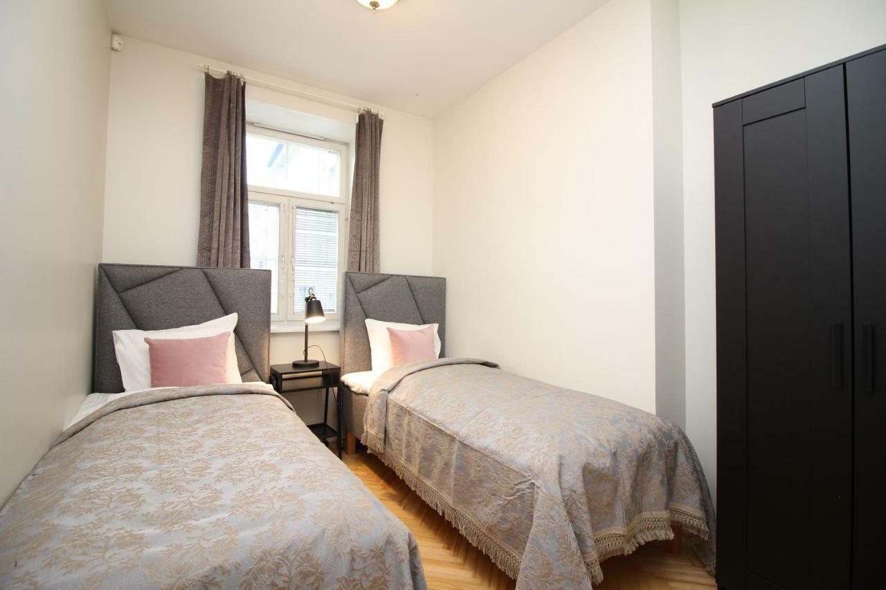 Tallinn City Apartments 4 Bedroom With Sauna And 2 Bathroom ภายนอก รูปภาพ